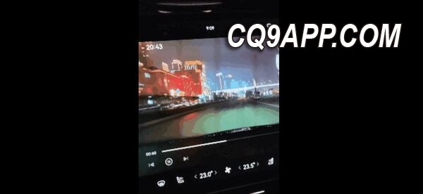 2023120820 阿维塔 11 智能制动救援 行人横穿马路惊险一刻