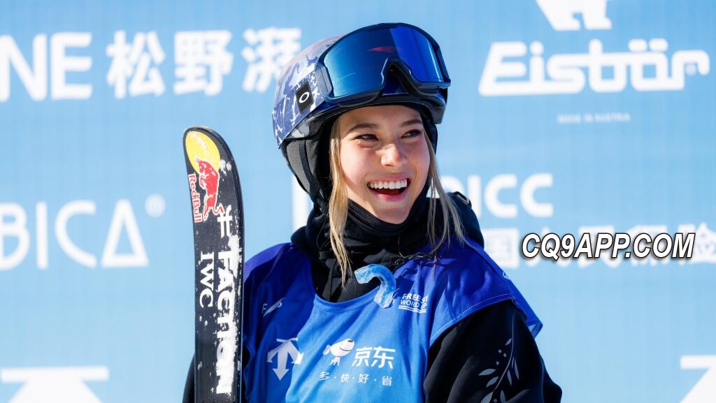 2023121022 滑雪产业迎新变局，谷爱凌如何引领潮流？
