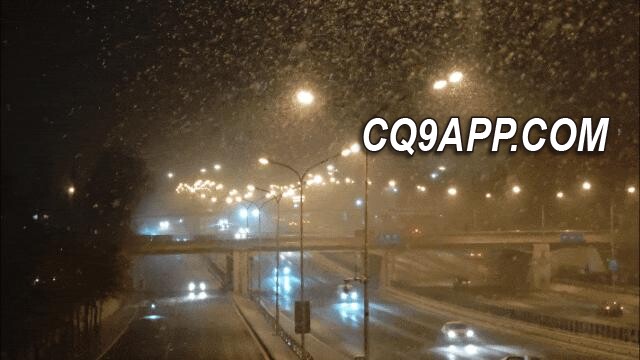 2023121111 北京迎初雪，南北差异再引网友热议