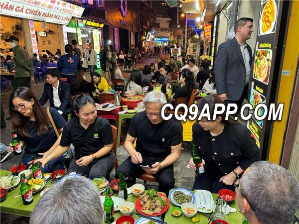 2023121313 Nvidia黄仁勋越南行，街头小吃引发网民热议