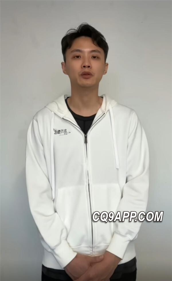 2023121710 主播公然轻视观众引众怒 东方甄选火速回应并致歉