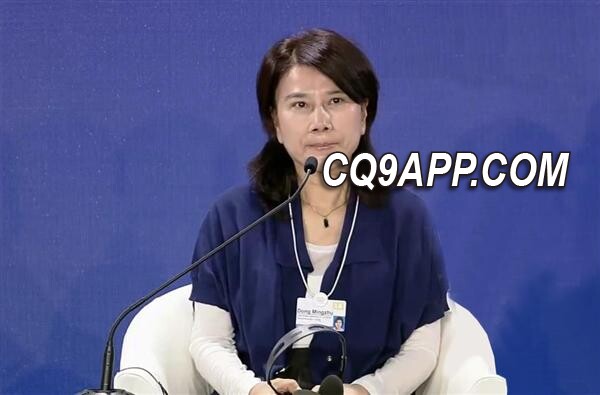 2023121712 孟羽童遭董明珠公开点名批评，薪资并不过万却享受独特机遇