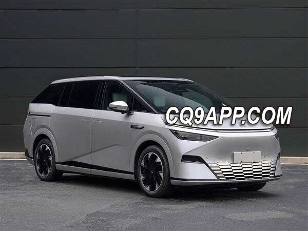 2023121814 蔚来李斌与小鹏何小鹏直播连线趣谈，暗示友商优惠