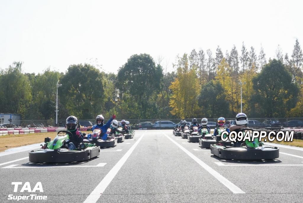2023122611 上海热血赛道见证 Gr 车队激战 Wec 迷你耐力挑战赛