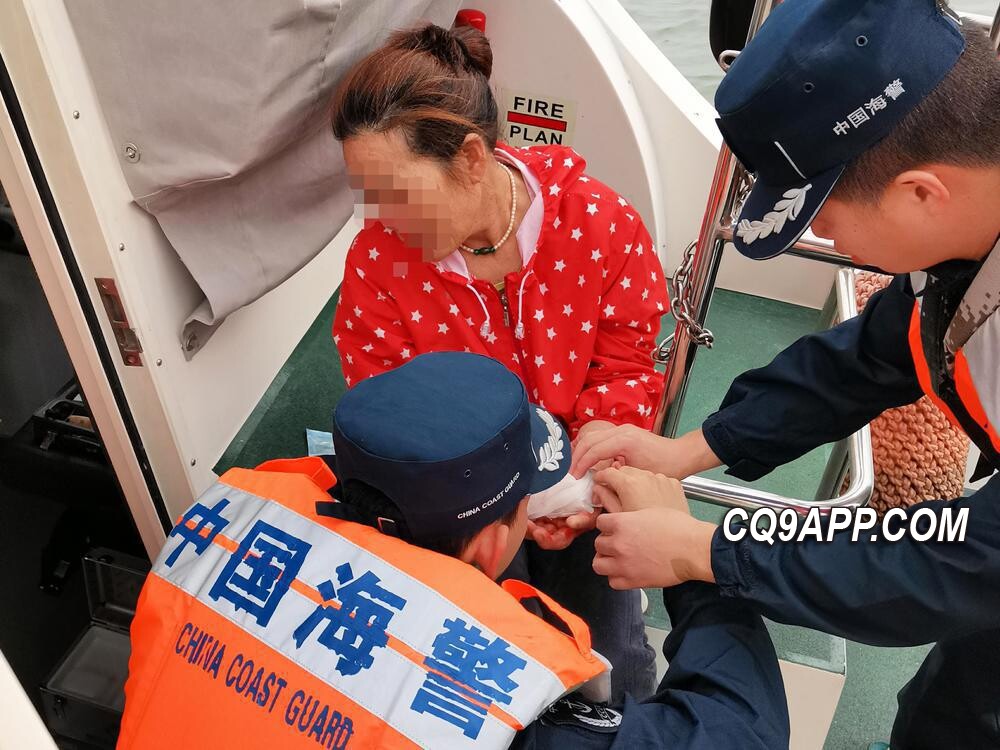 2024011010 海上悲剧转机：海警及时救援断指渔民