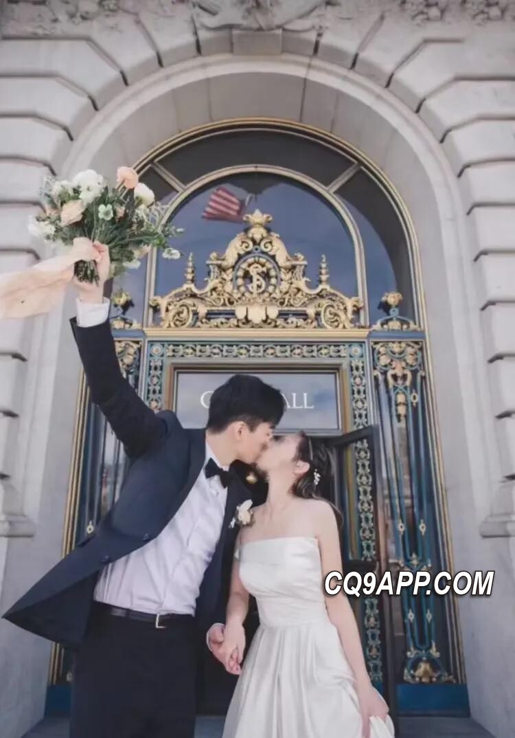2024012614 陈立人与于轩一婚纱照揭秘 高俊美颜引网友热议