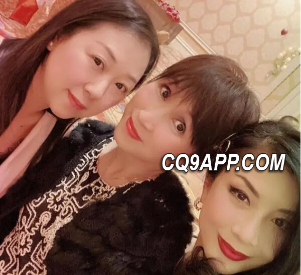 2024013112 吴家丽珍贵罕见近照曝光，57岁风采犹存