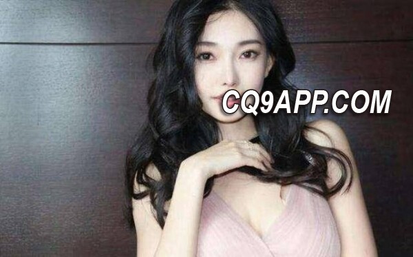 2024020410 荧屏新贵：被王晶发掘的最美晶女郎童菲